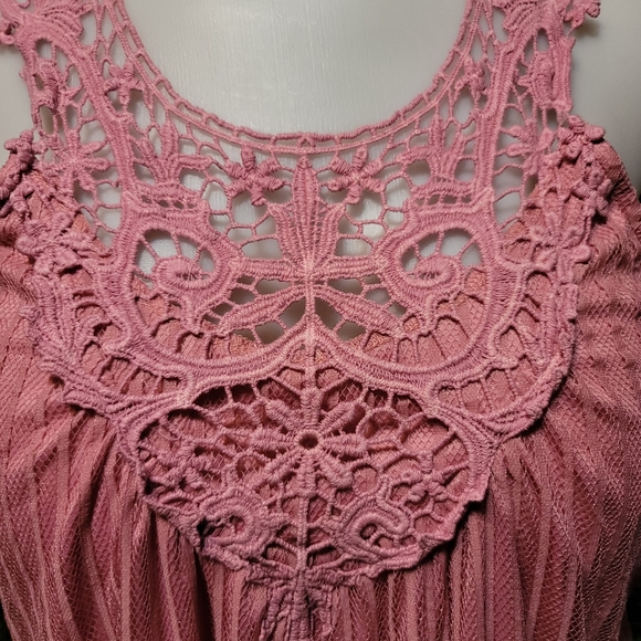 Pink SB Lace Top 2X - Picture 4 of 6